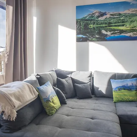 Lägenhet Welcome In - 'leni' Naast De Piste, Met Balkon, Sauna En Zwembad *