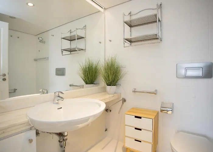 Welcome In - 'leni' Naast De Piste, Met Balkon, Sauna En Zwembad *